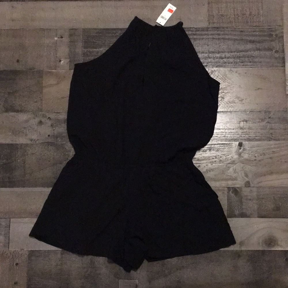 GAP Romper - Picture 4 of 9